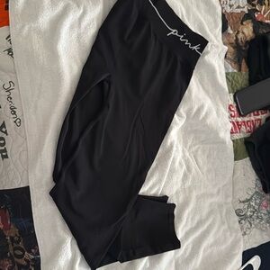 Victoria’s Secret pink active